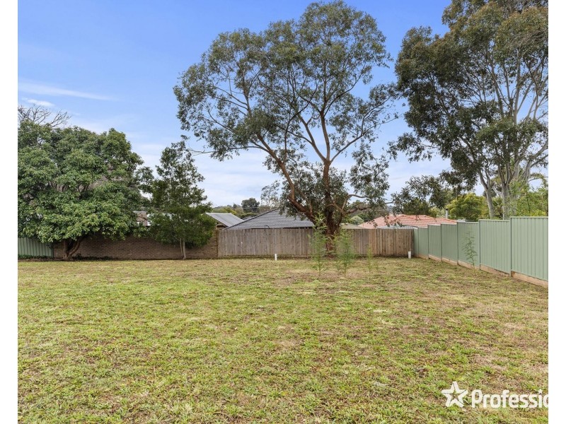 1, 4 & 6 Blundell Place, Mooroolbark VIC 3138