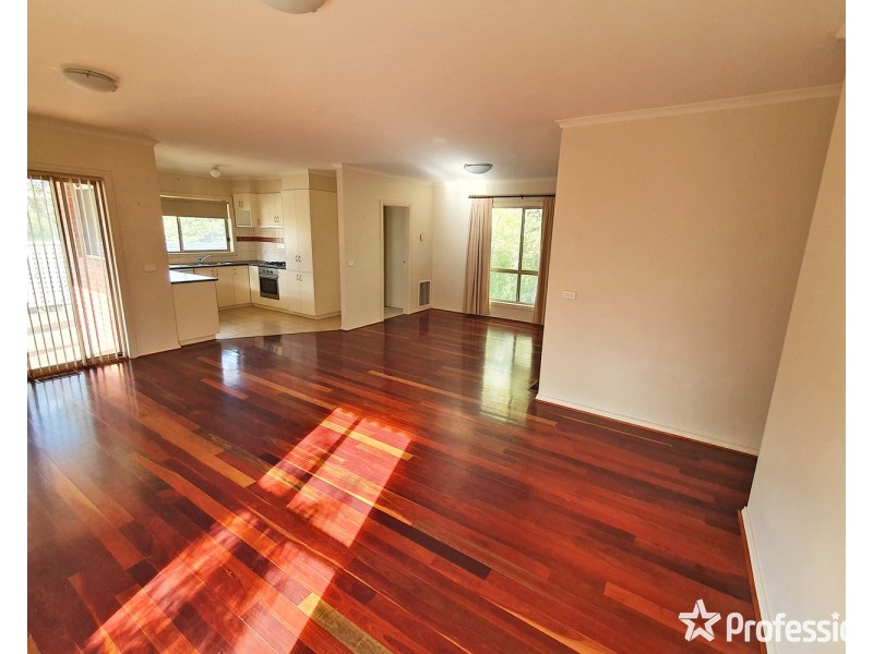 2/40 Felix Grove, Mooroolbark VIC 3138