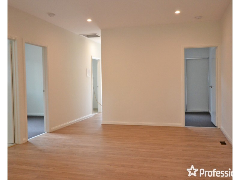 43 Liverpool Road, Kilsyth VIC 3137