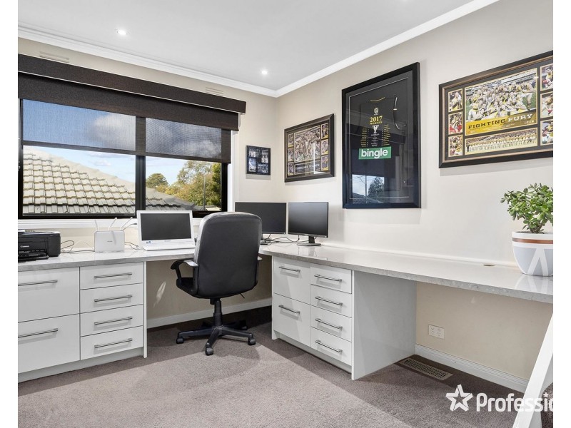 13 Glen Dhu Road, Kilsyth VIC 3137