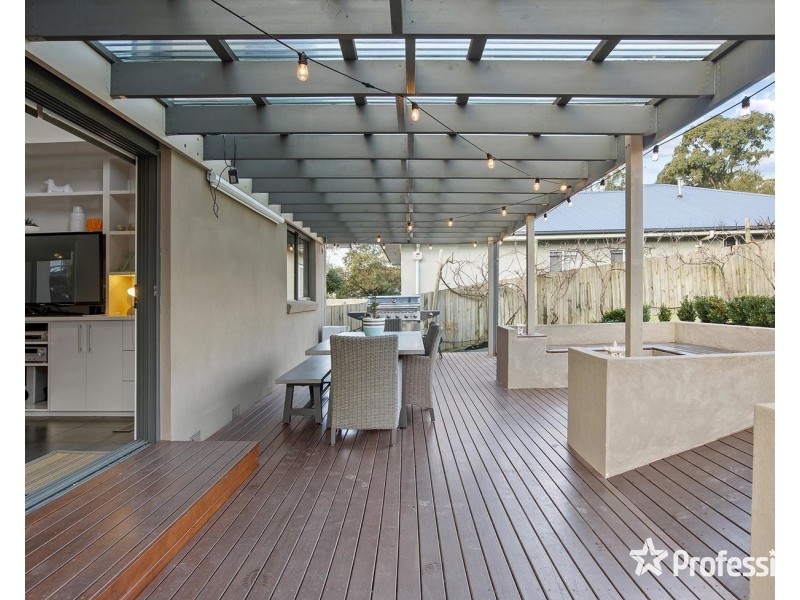 13 Glen Dhu Road, Kilsyth VIC 3137