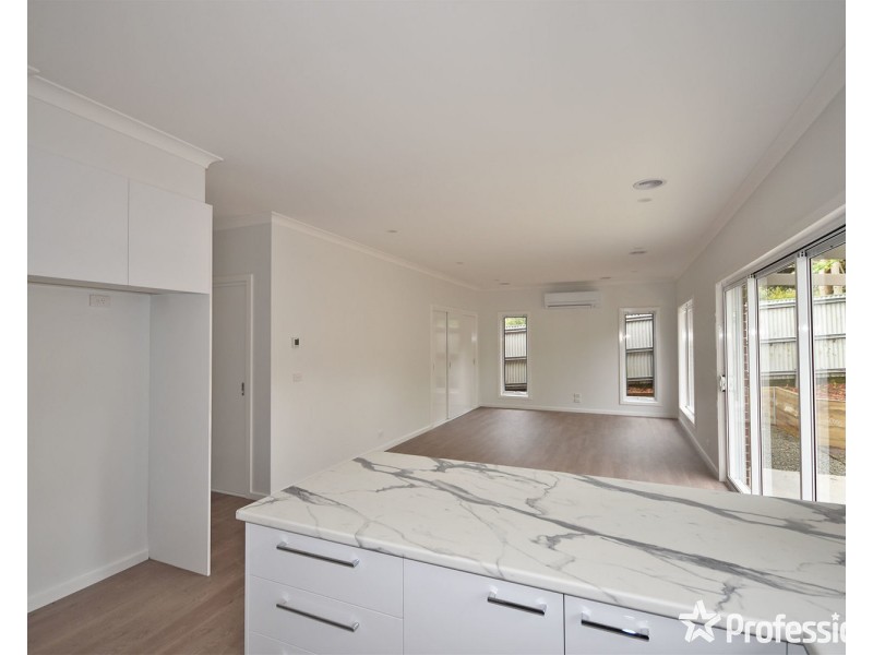 7a Homer Avenue, Croydon South VIC 3136