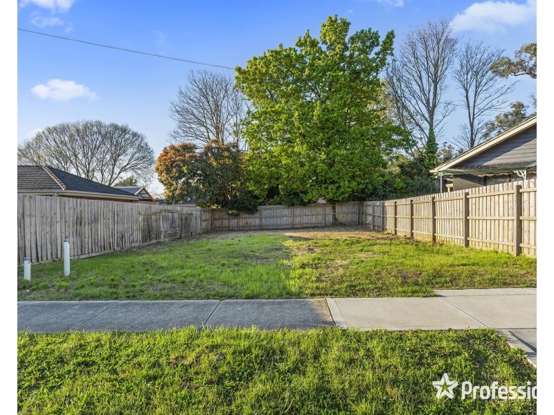 37 Geoffrey Drive, Kilsyth VIC 3137