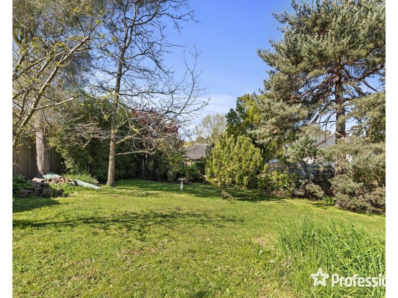 393 Hull Road, Mooroolbark VIC 3138