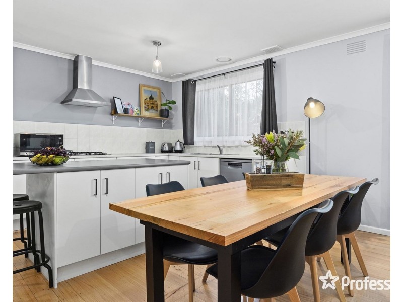 1 Highview Drive, Mooroolbark VIC 3138