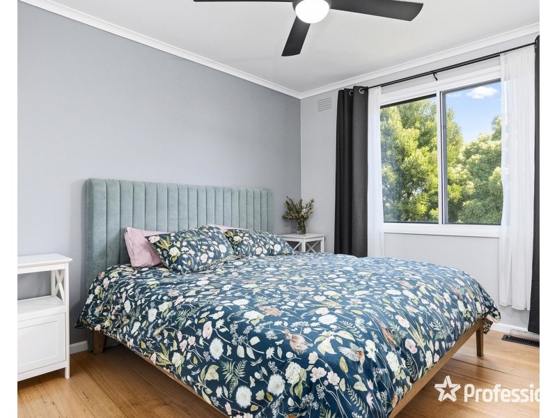 1 Highview Drive, Mooroolbark VIC 3138