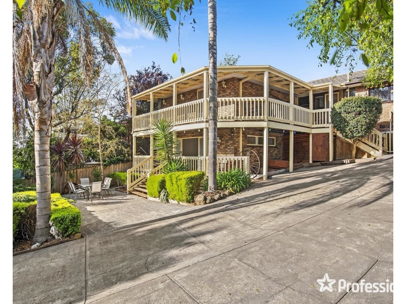 135 Victoria Road, Chirnside Park VIC 3116