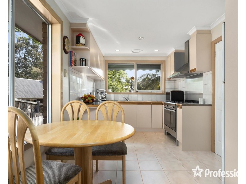 135 Victoria Road, Chirnside Park VIC 3116