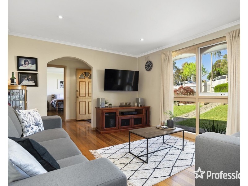 135 Victoria Road, Chirnside Park VIC 3116