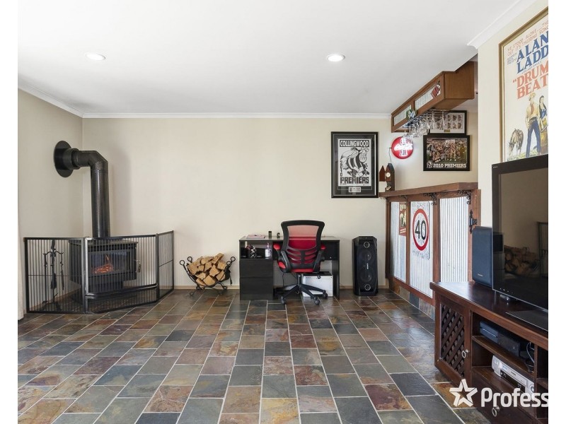 135 Victoria Road, Chirnside Park VIC 3116