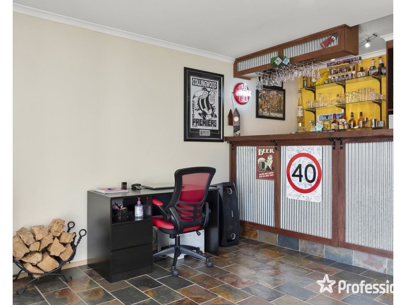 135 Victoria Road, Chirnside Park VIC 3116