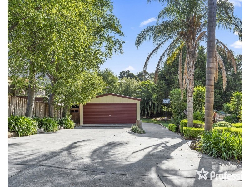 135 Victoria Road, Chirnside Park VIC 3116