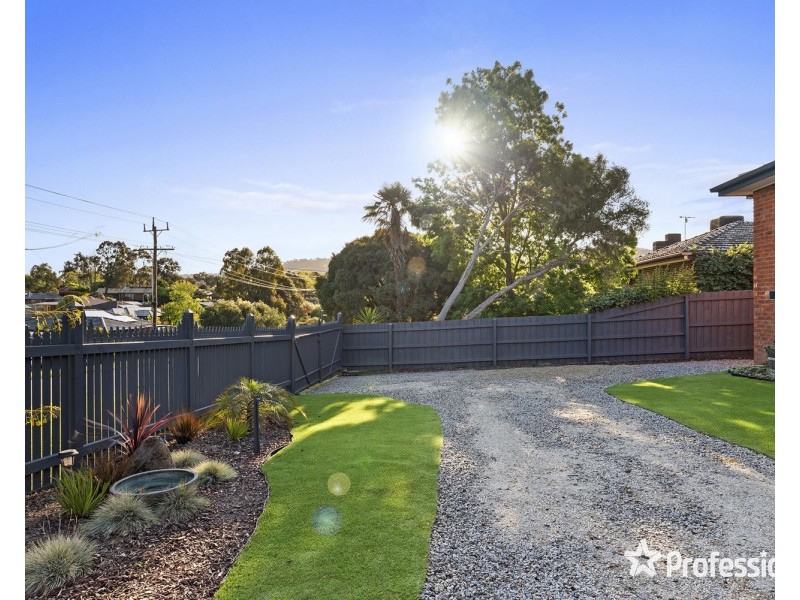 19 Yarra Street, Yarra Glen VIC 3775