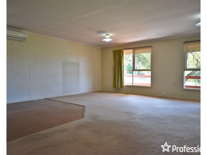 13 Nicholas Street, Lilydale VIC 3140