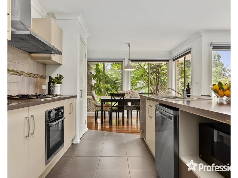 8 Jessica Court, Mount Evelyn VIC 3796
