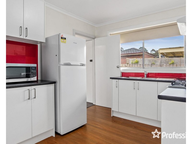 1/10 Palm Grove, Kilsyth VIC 3137
