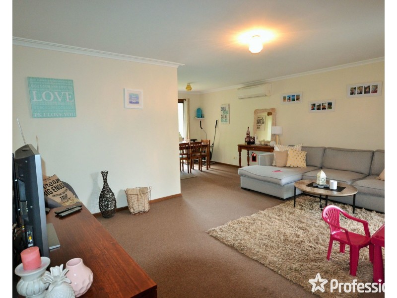 15 Oakbank Court, Mooroolbark VIC 3138