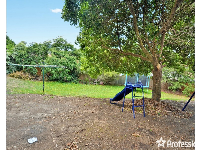 15 Oakbank Court, Mooroolbark VIC 3138