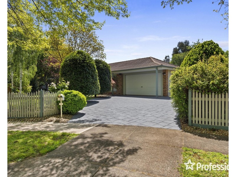 3 Henty Court, Mooroolbark VIC 3138