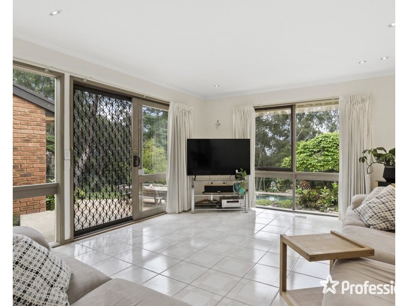 32 Edinburgh Road, Lilydale VIC 3140
