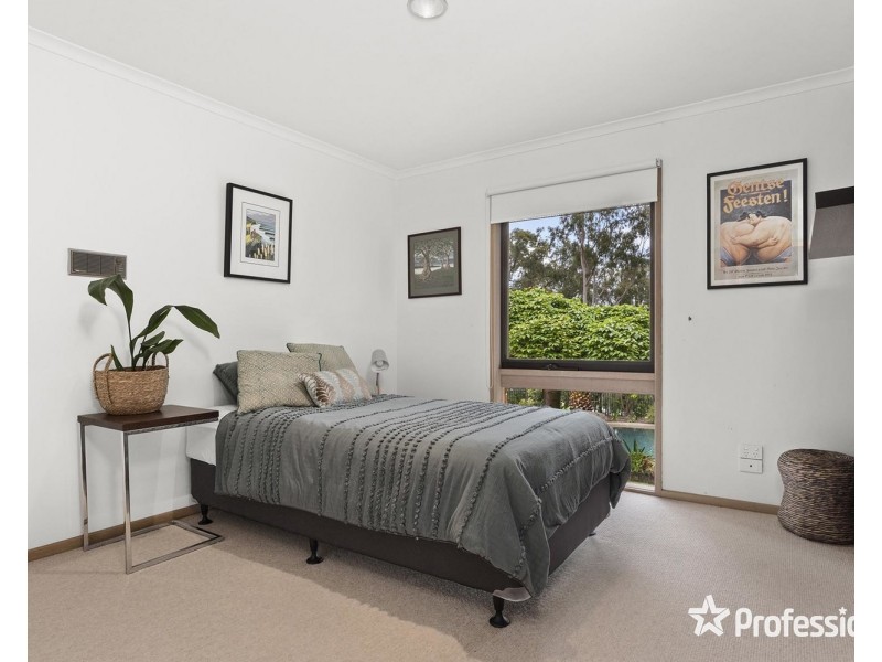 32 Edinburgh Road, Lilydale VIC 3140