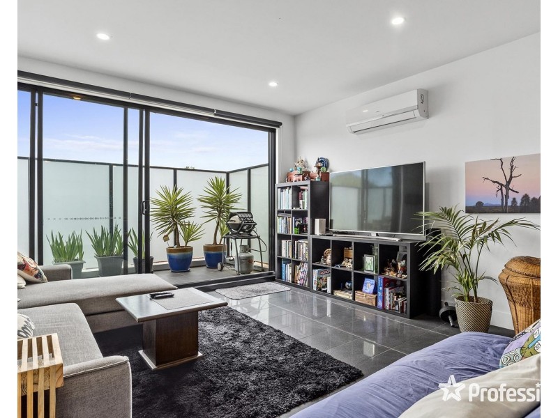 207/5-7 Browns Avenue, Ringwood VIC 3134