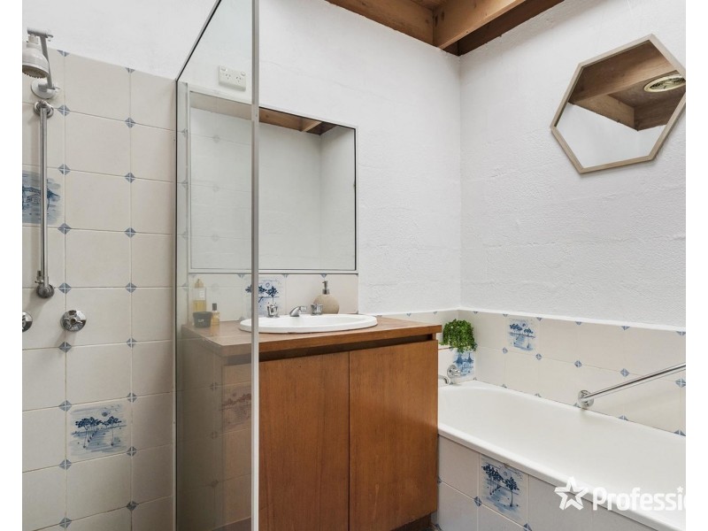 144 Hull Road, Croydon VIC 3136