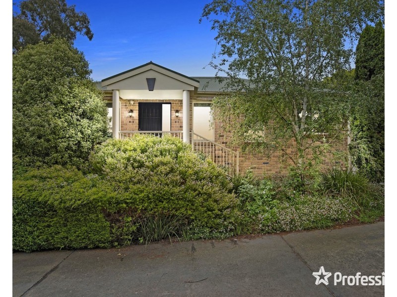 4/19 Newman Road, Croydon VIC 3136