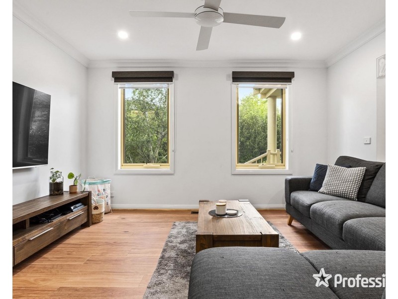 4/19 Newman Road, Croydon VIC 3136