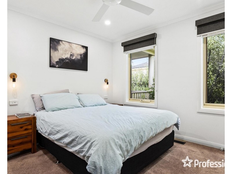 4/19 Newman Road, Croydon VIC 3136