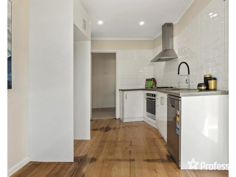 1/9 Lucas Avenue, Kilsyth VIC 3137