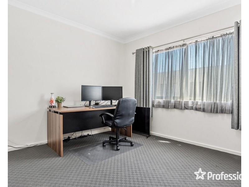 5 Lithgow Way, Mooroolbark VIC 3138