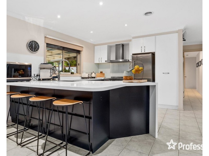 21 Goldentree Drive, Chirnside Park VIC 3116