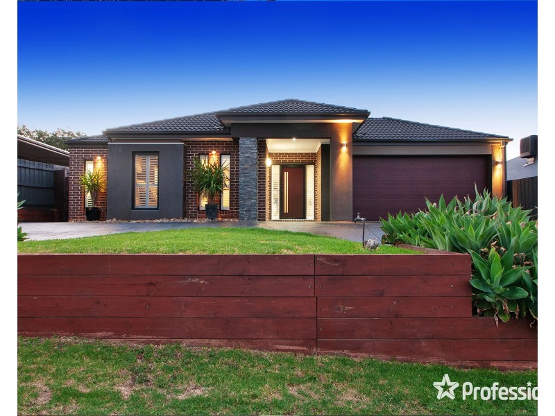 5 Empire Drive, Mooroolbark VIC 3138