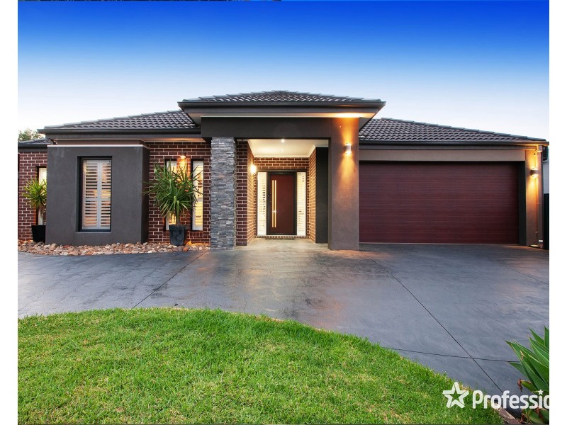 5 Empire Drive, Mooroolbark VIC 3138