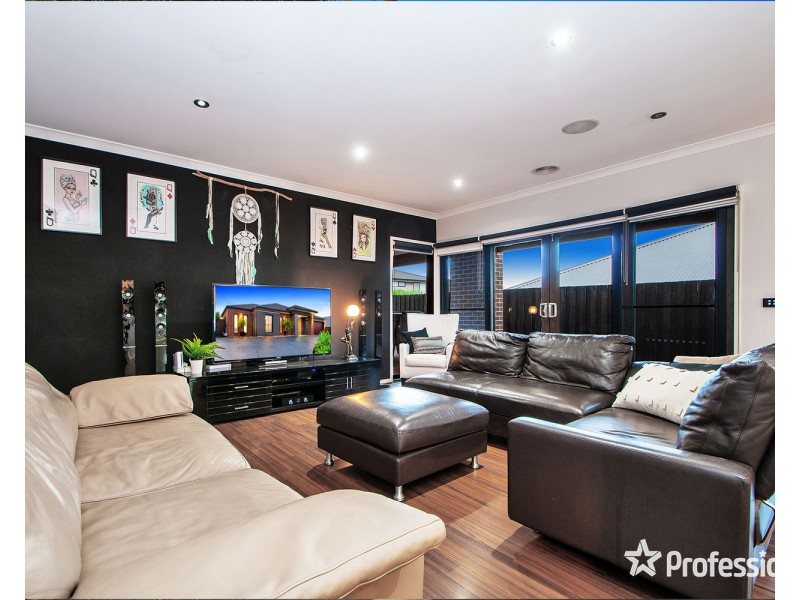 5 Empire Drive, Mooroolbark VIC 3138