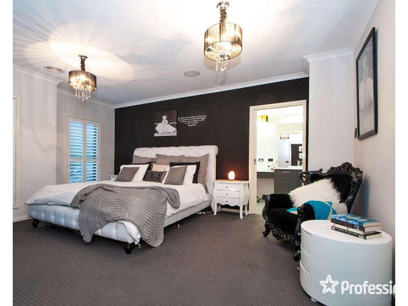 5 Empire Drive, Mooroolbark VIC 3138