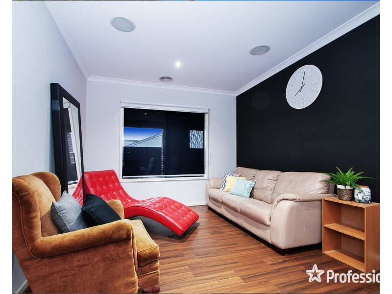 5 Empire Drive, Mooroolbark VIC 3138