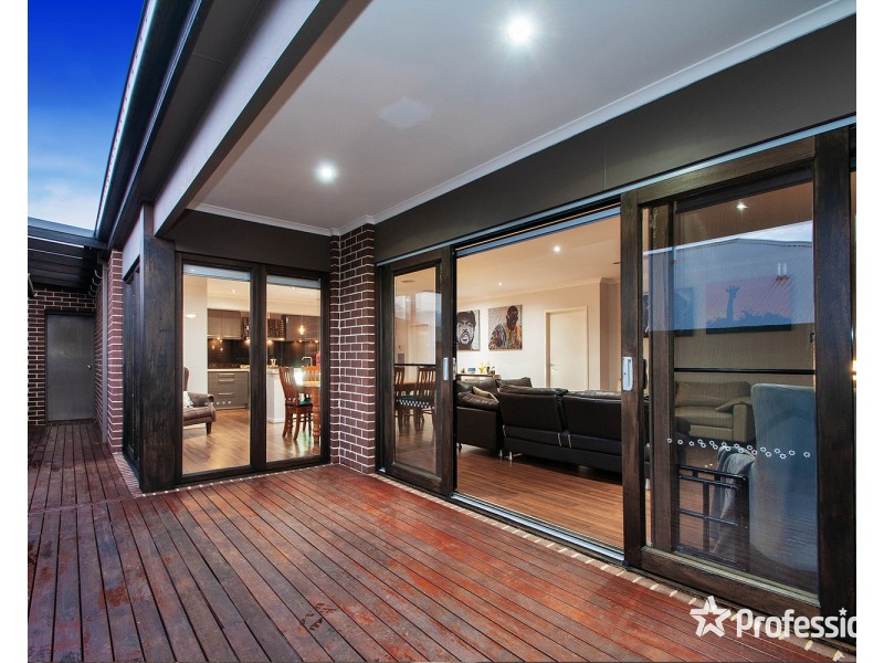 5 Empire Drive, Mooroolbark VIC 3138