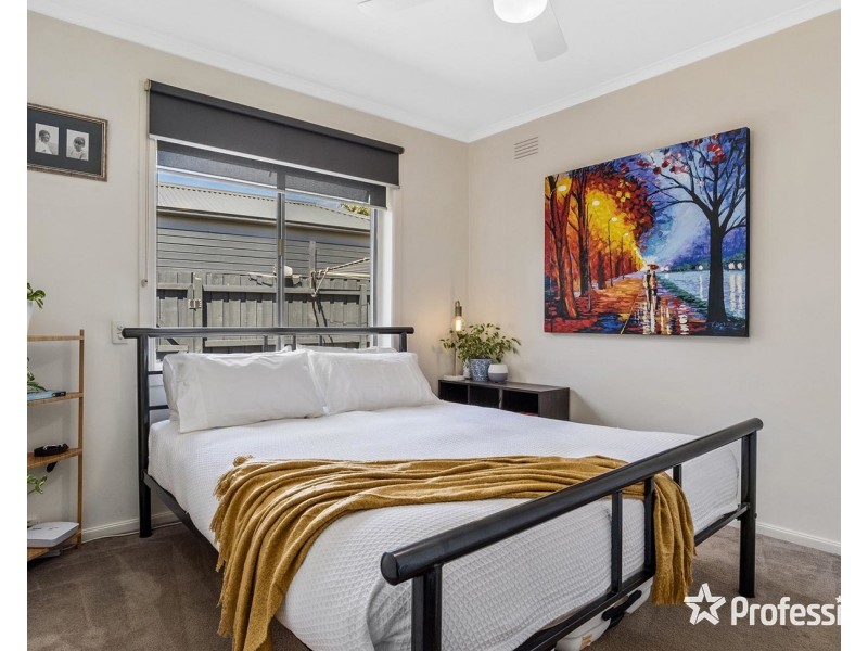 18 Blackburn Road, Mooroolbark VIC 3138