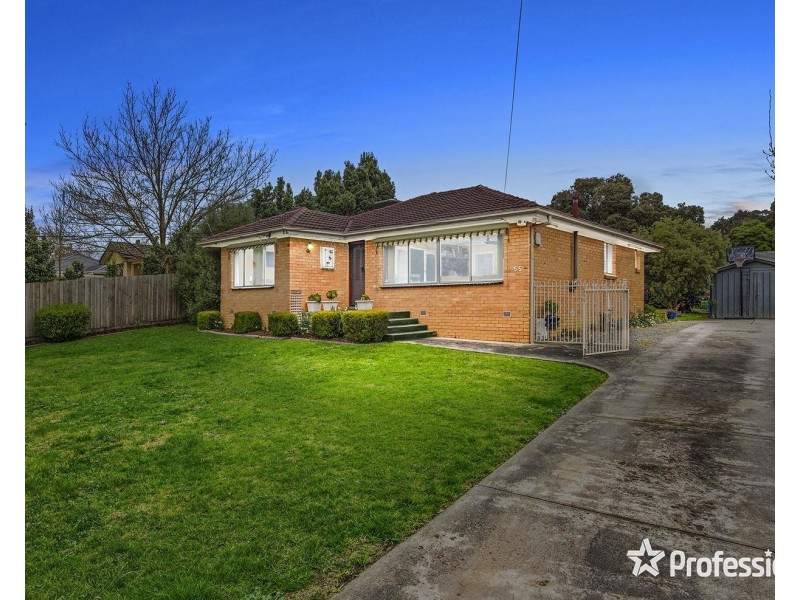 55 Croydondale Drive, Mooroolbark VIC 3138