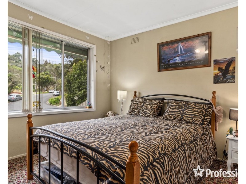 55 Croydondale Drive, Mooroolbark VIC 3138