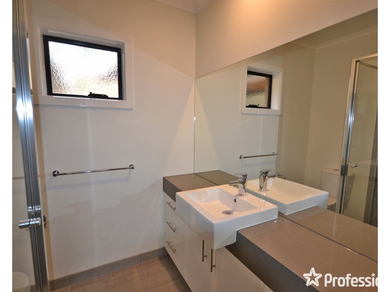 2A Wentworth Court, Mooroolbark VIC 3138