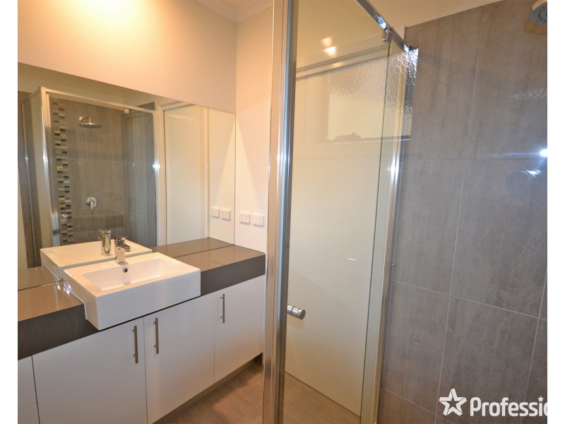 2A Wentworth Court, Mooroolbark VIC 3138