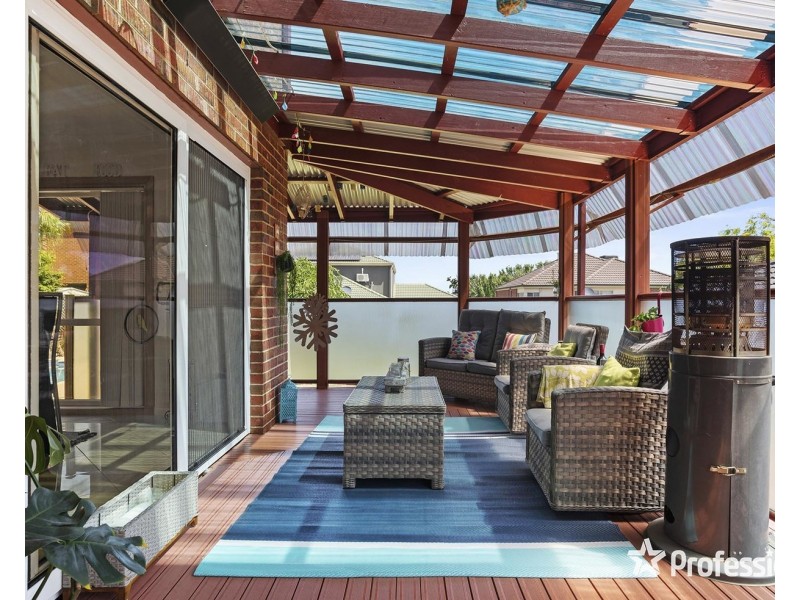 15 Regency Rise, Chirnside Park VIC 3116