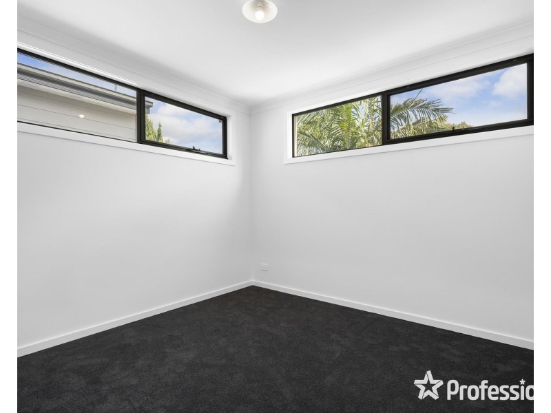2 Lotus Close, Mooroolbark VIC 3138