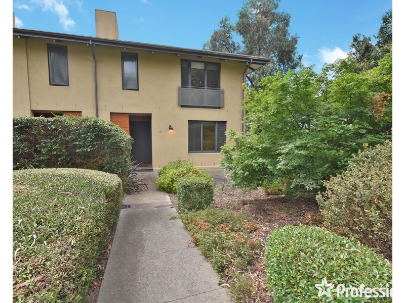 34  Oak Court, Chirnside Park VIC 3116