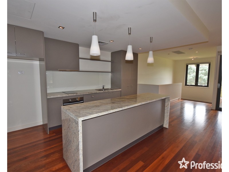 34  Oak Court, Chirnside Park VIC 3116