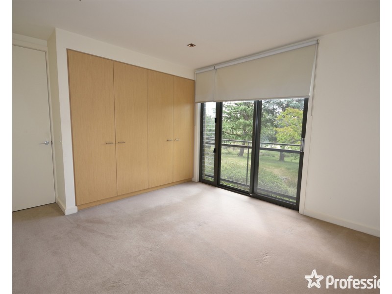 34  Oak Court, Chirnside Park VIC 3116