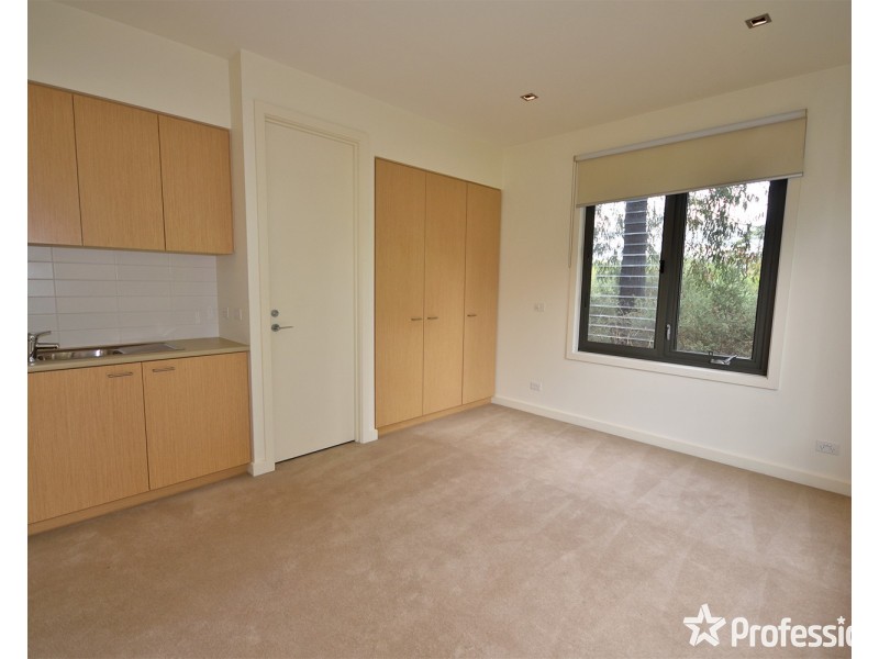 34  Oak Court, Chirnside Park VIC 3116